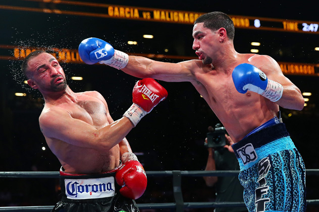 Mark Magsayo scores one-punch KO of Isaac Avelar in 130-pound