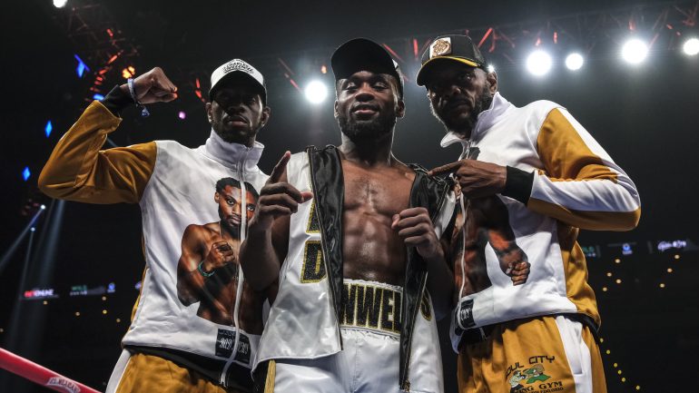 Bohachuk-Ortiz undercard report: Charles Conwell halts Khiary Gray in second round with body shot