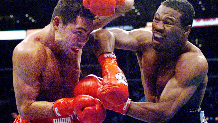 Destiny and Redemption: Shane Mosley vs. Oscar De La Hoya 1 & 2 Revisiting the LA rivalry that produced one of the first classics of the 21st century